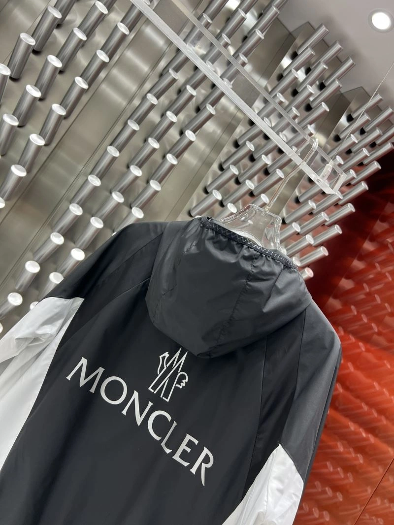 Moncler Outwear Durable 142054