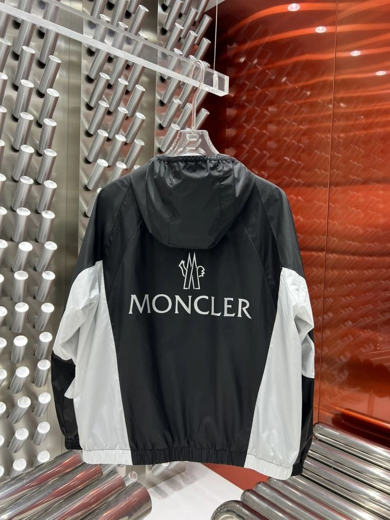 Moncler Outwear Durable 142054