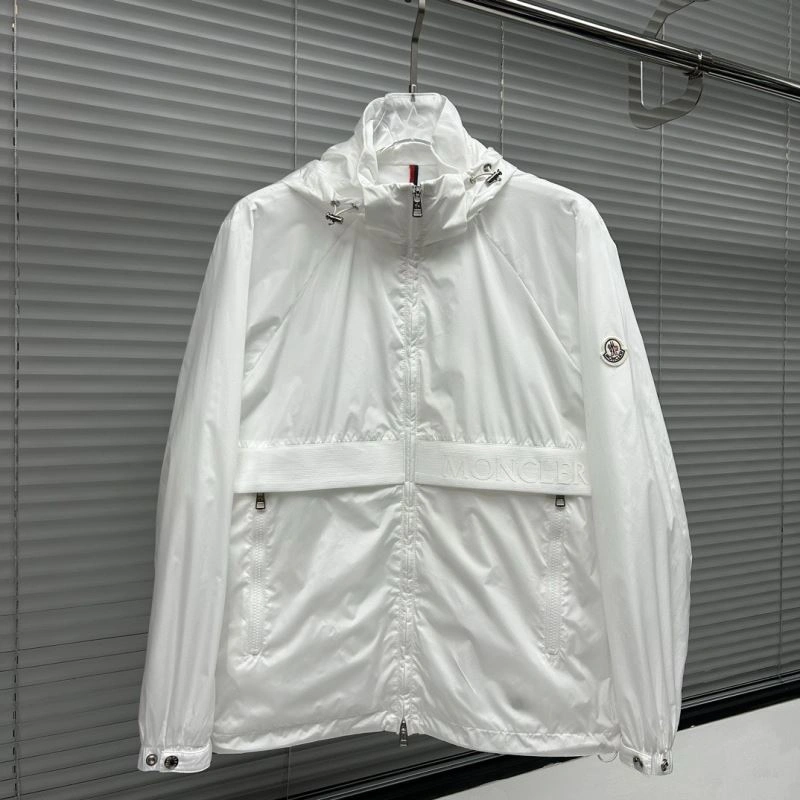 Moncler Outwear Vibrant 142068