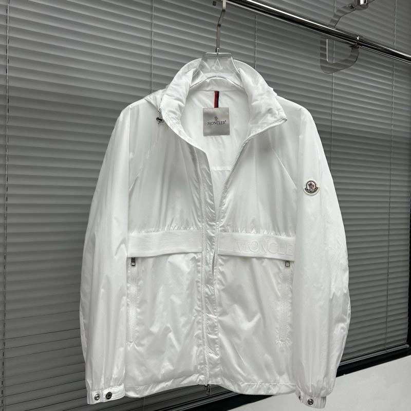 Moncler Outwear Vibrant 142068