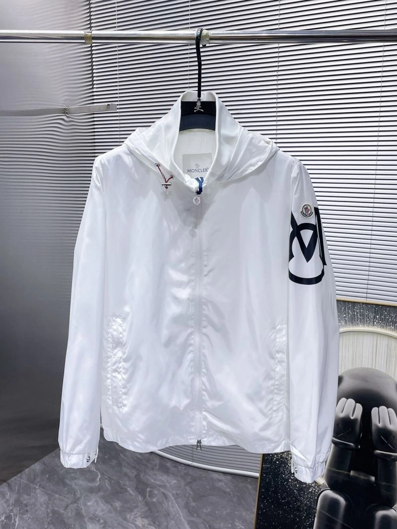 OdorResistant Moncler Outwear 142049