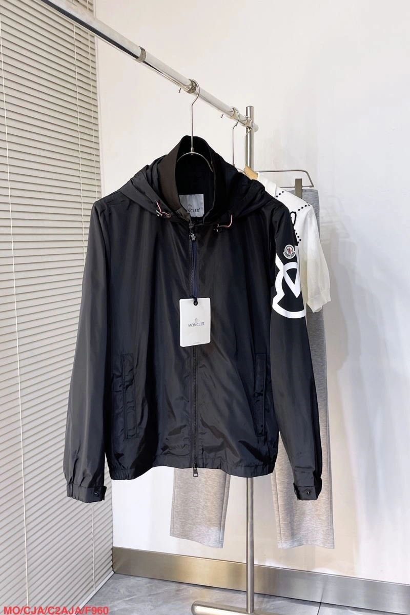 Moncler Outwear Packable 142056