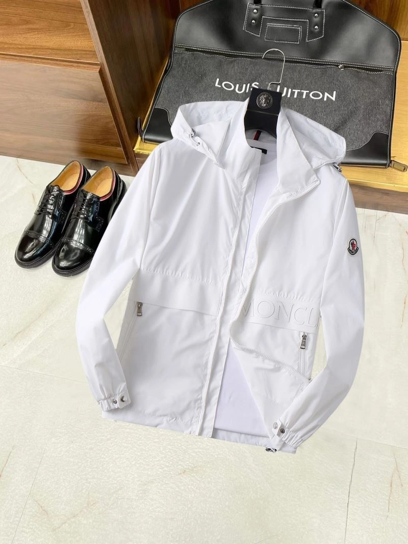 Moncler Outwear AllSeason 142043