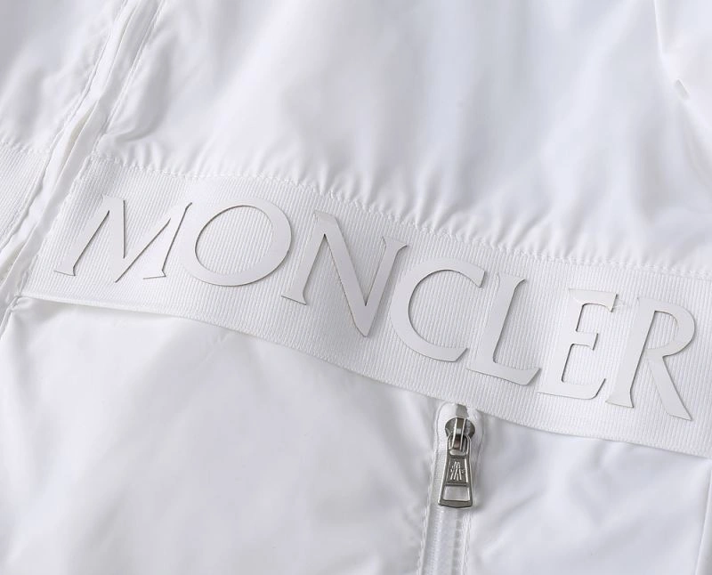 Moncler Outwear AllSeason 142043