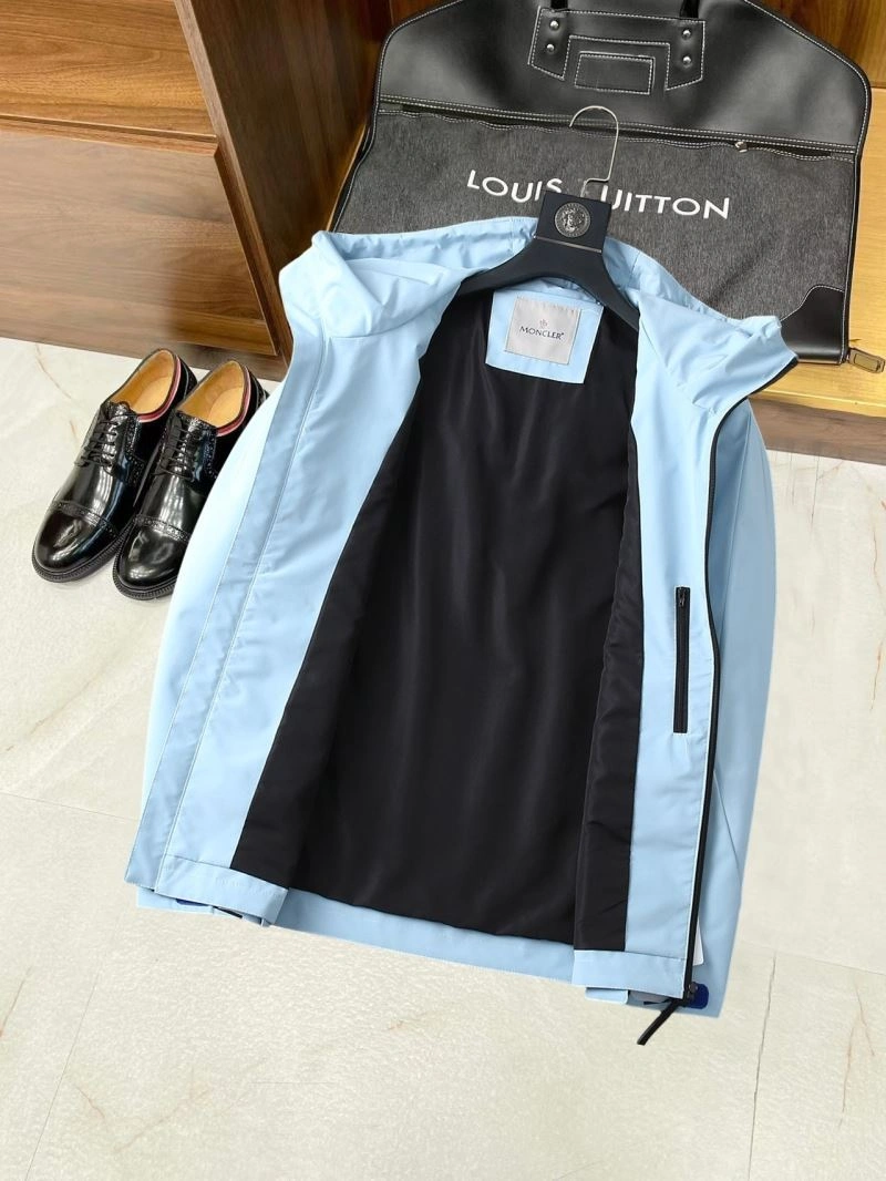 Effortless Moncler Outwear 142045