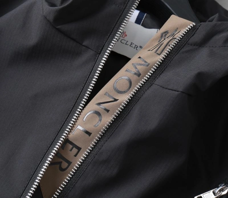 Moncler Outwear Comfortable 142046