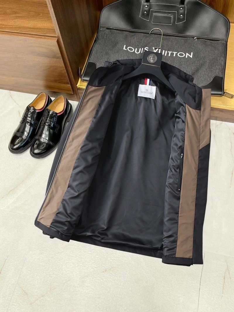 Moncler Outwear Comfortable 142046