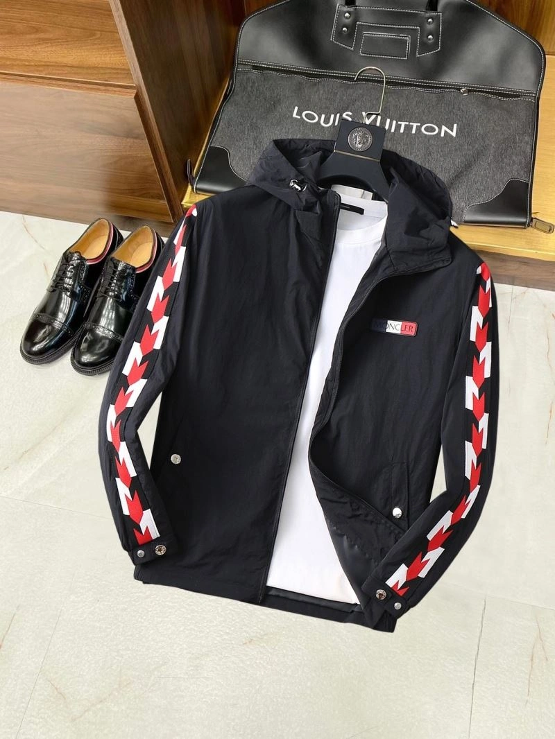 Sustainable Moncler Outwear 142048