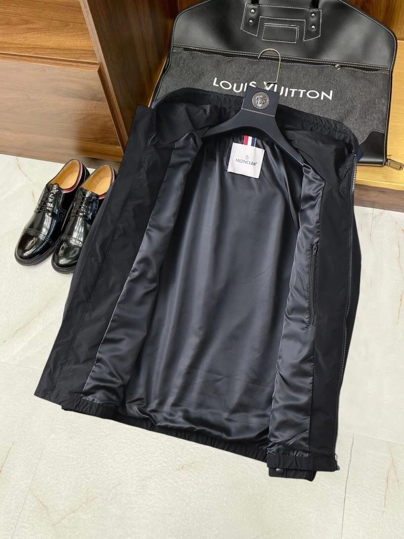 Moncler Outwear FreshLook 142052