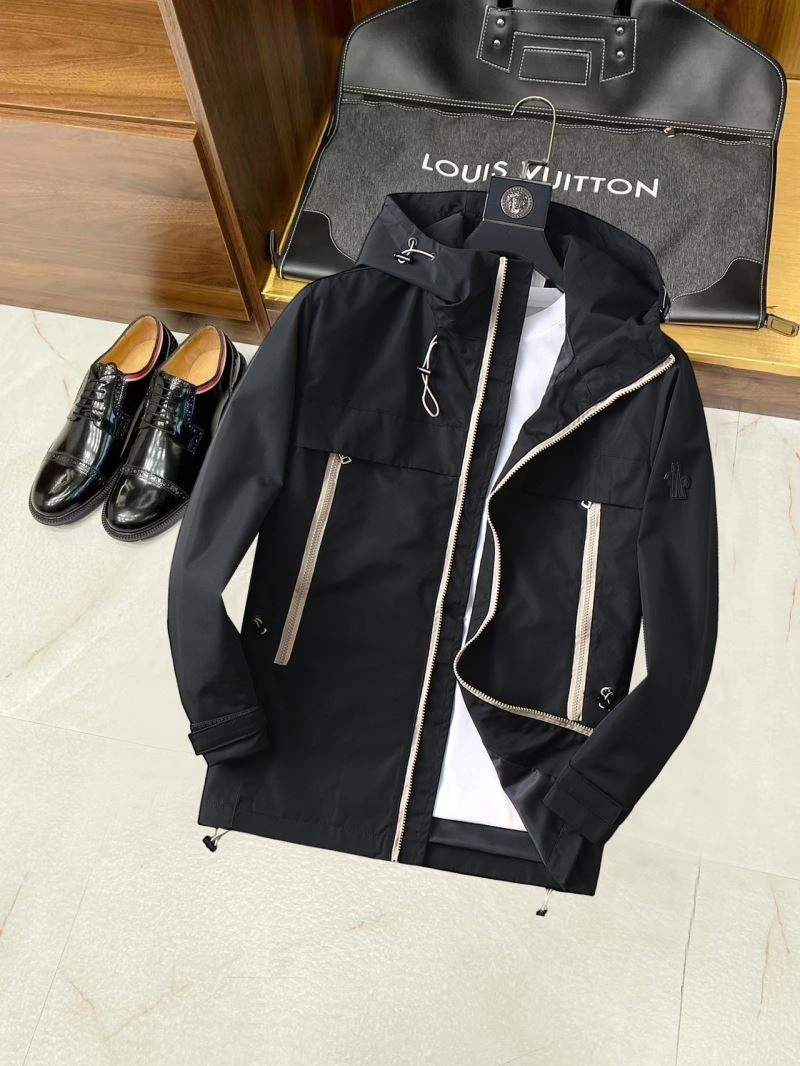 Moncler Outwear EyeCatching 142053