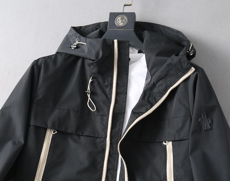 Moncler Outwear EyeCatching 142053