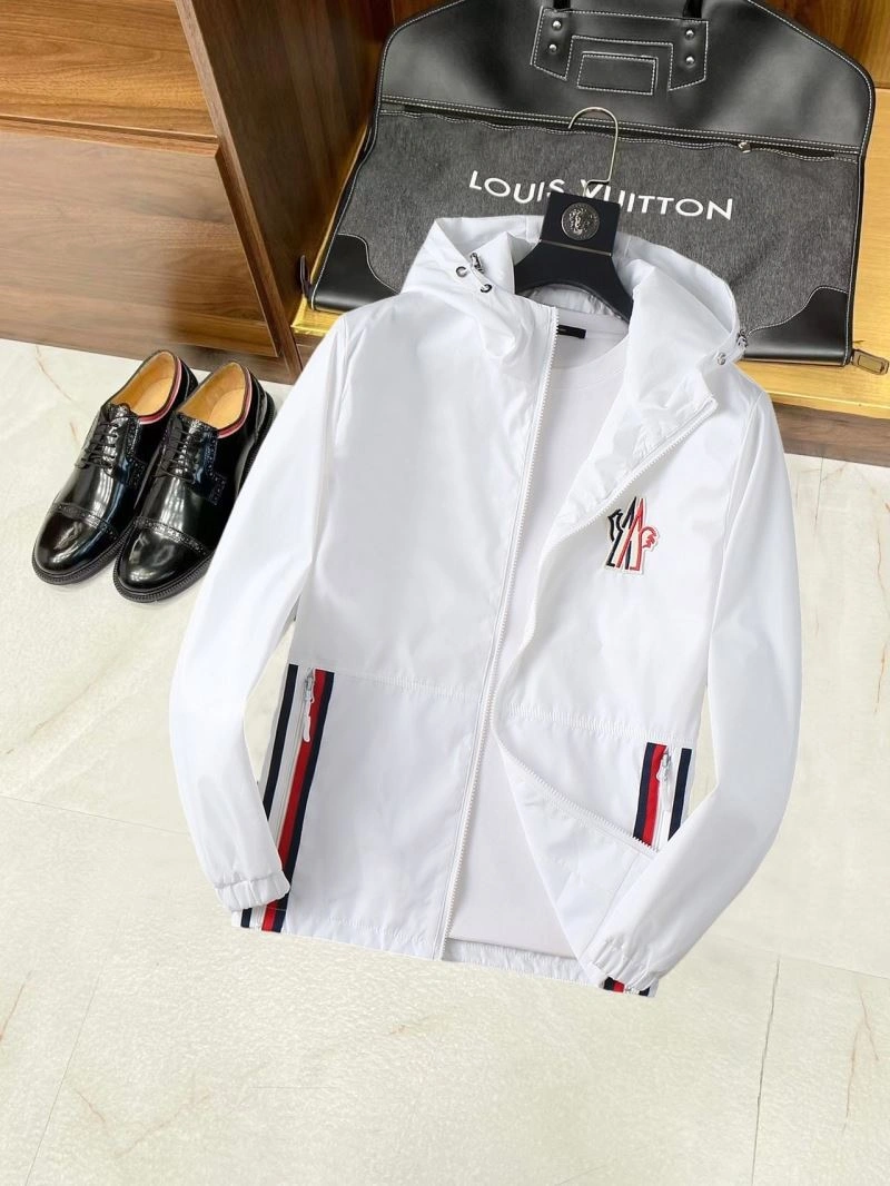 TechFriendly Moncler Outwear 142042