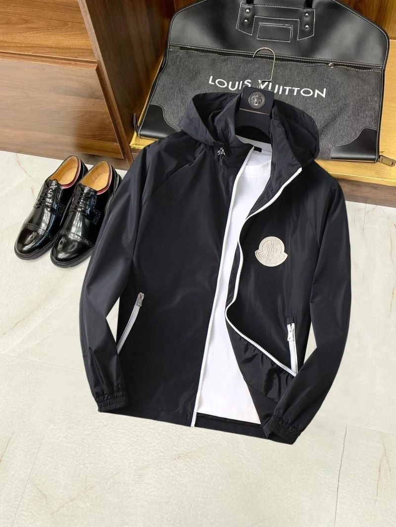 Moncler Outwear Popular 142039
