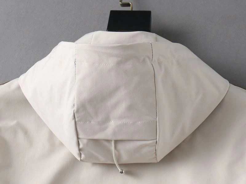 Bright Moncler Outwear 142044