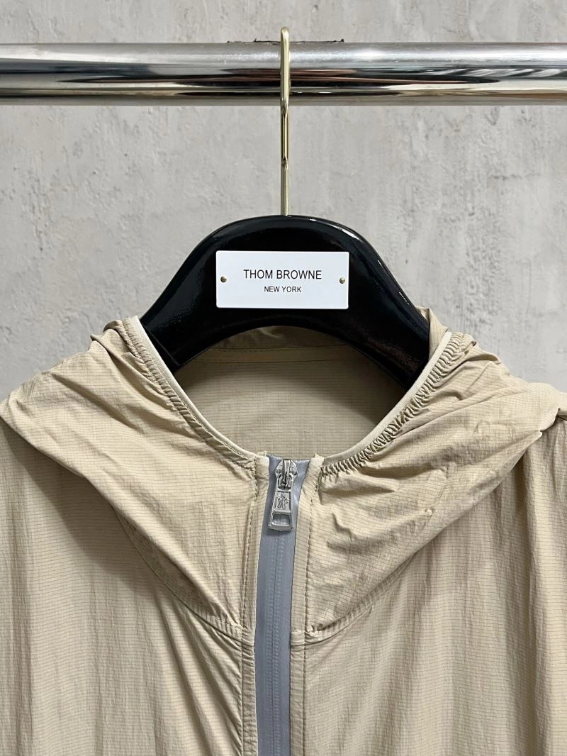 Durable Moncler Outwear 142041