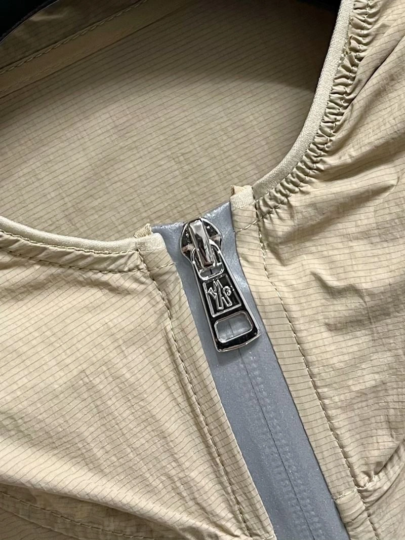 Durable Moncler Outwear 142041
