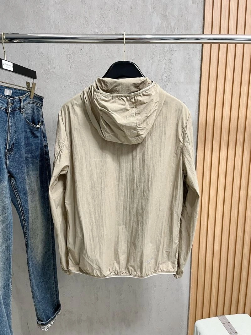 Durable Moncler Outwear 142041
