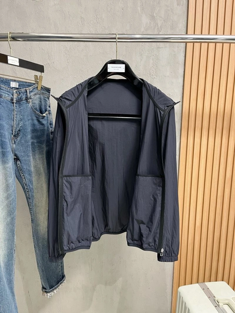 QuickDry Moncler Outwear 142036