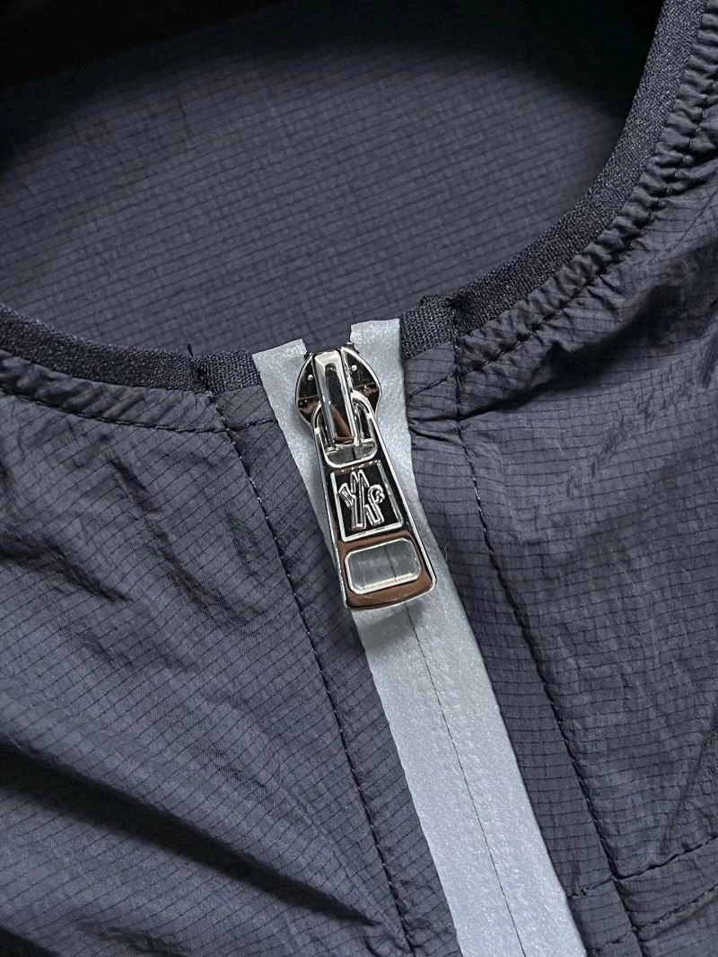 QuickDry Moncler Outwear 142036