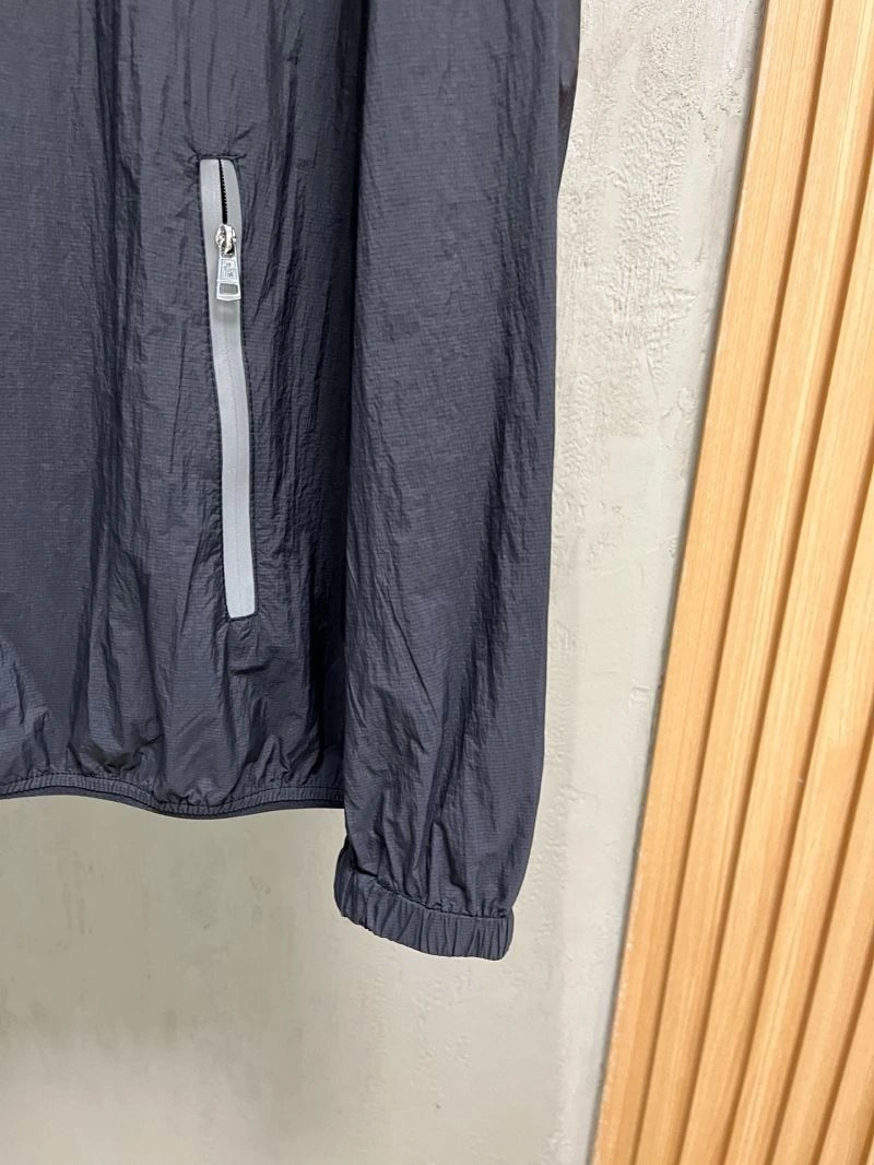 QuickDry Moncler Outwear 142036
