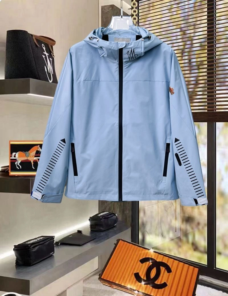 Breathable Moncler Outwear 142033