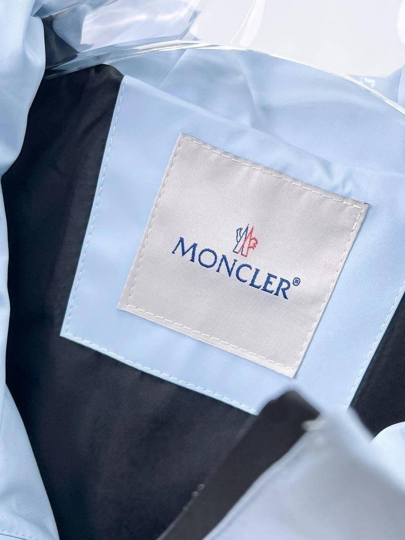 Breathable Moncler Outwear 142033