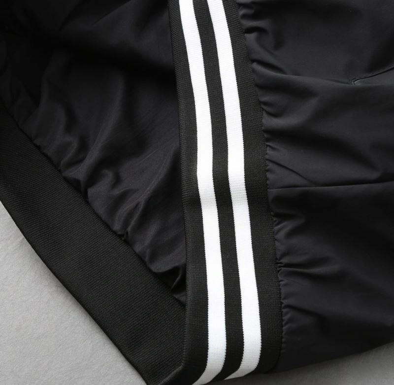 Moncler Outwear ComfortFit 142035