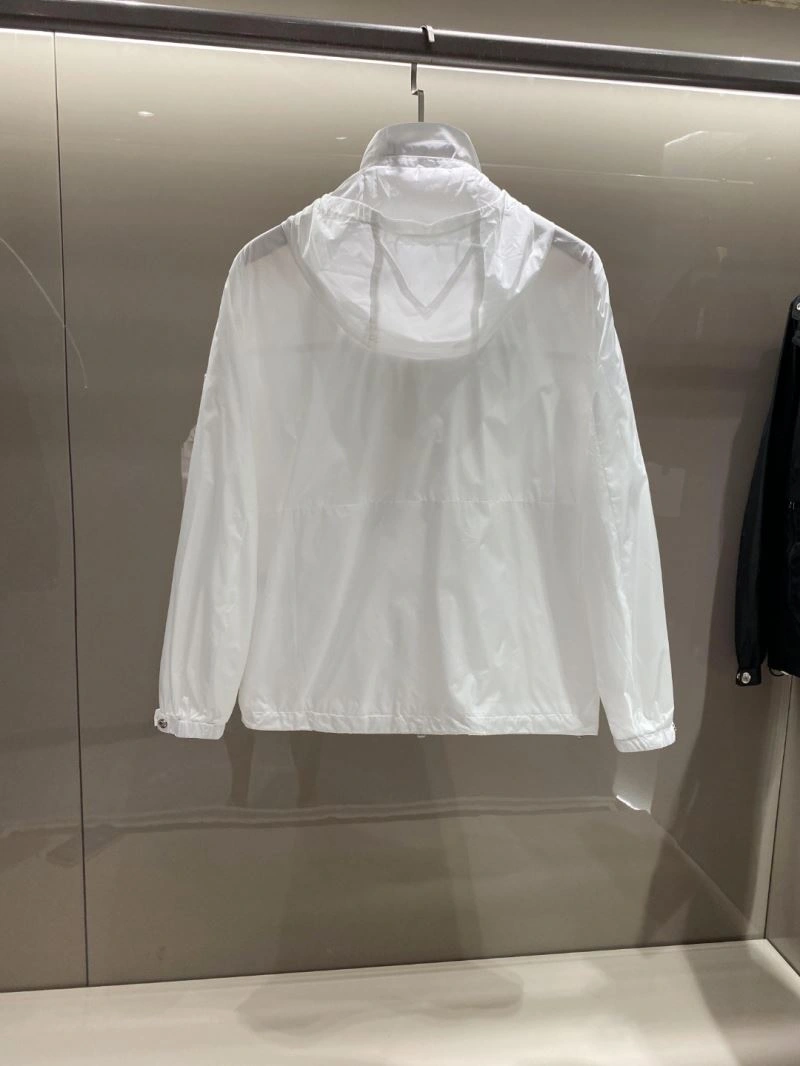 Moncler Outwear Attractive 142070