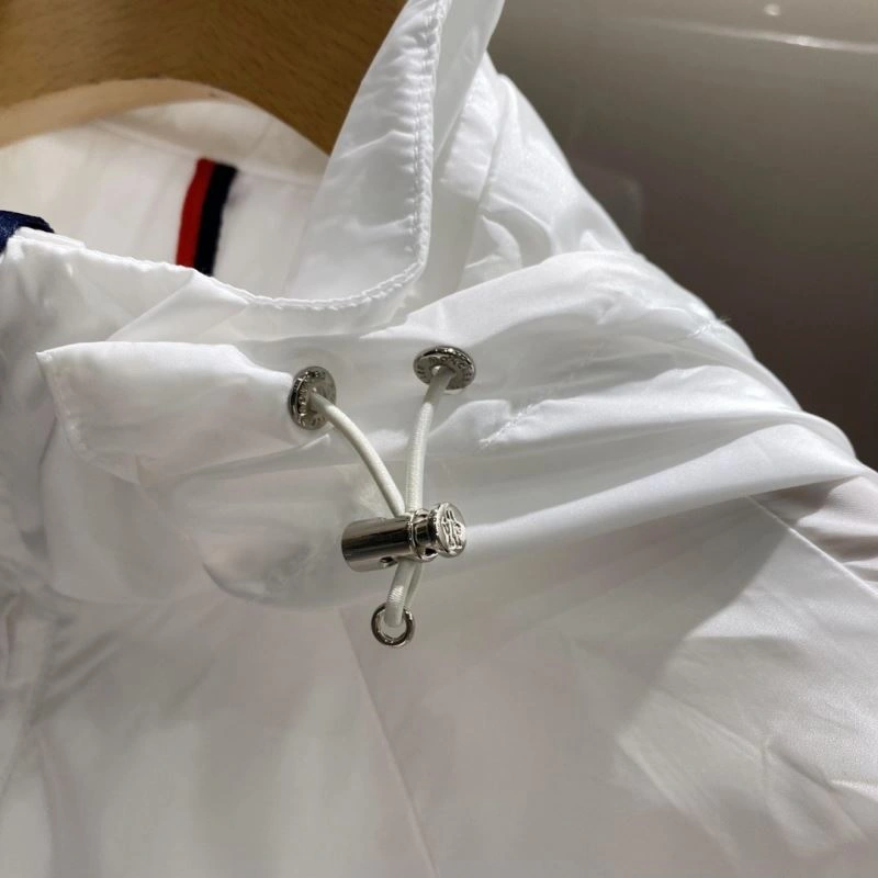 Moncler Outwear Attractive 142070
