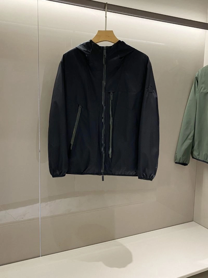 QuickDry Moncler Outwear 142031
