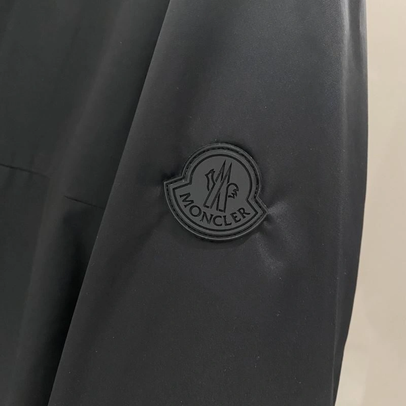 QuickDry Moncler Outwear 142031