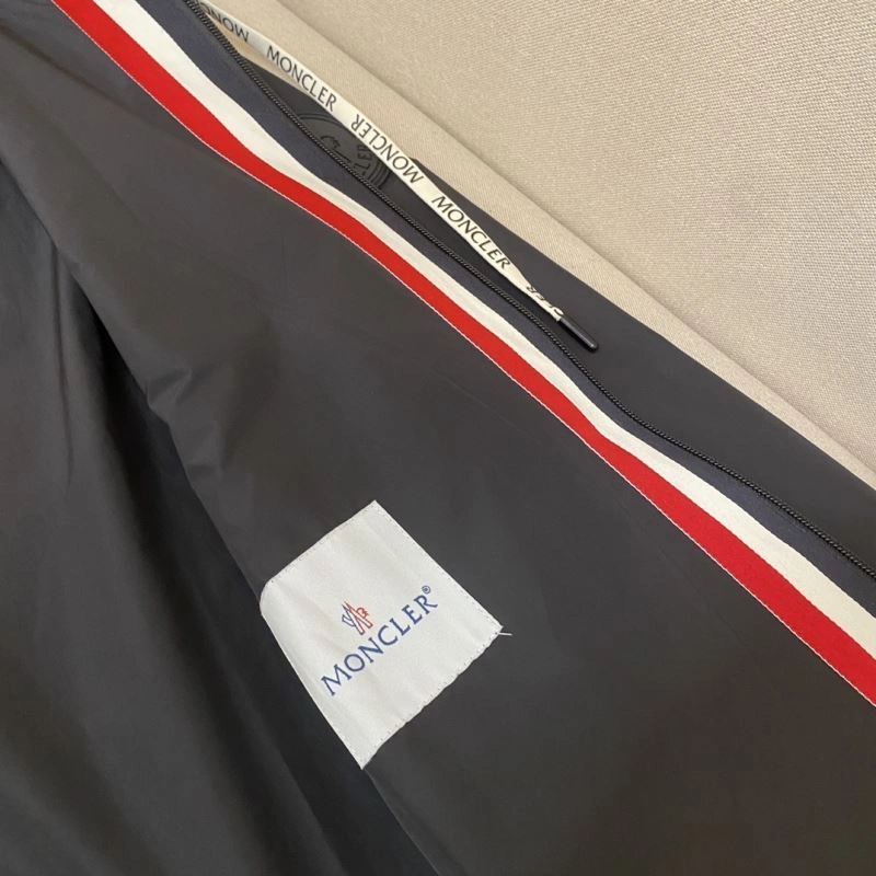 Moncler Outwear Timeless 142029
