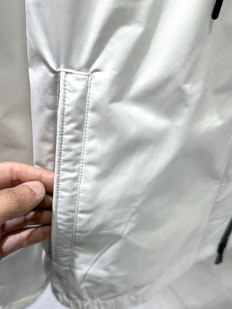 Moncler Outwear Fashionable 142020
