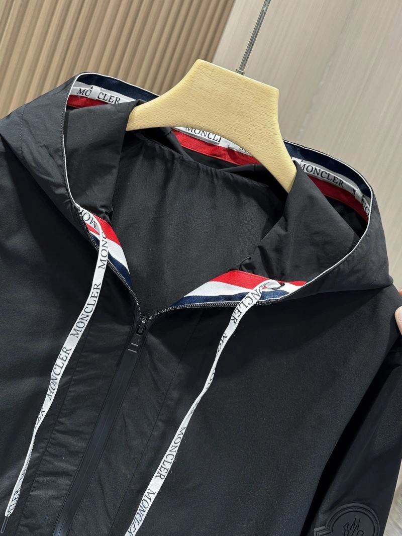 Breathable Moncler Outwear 142019