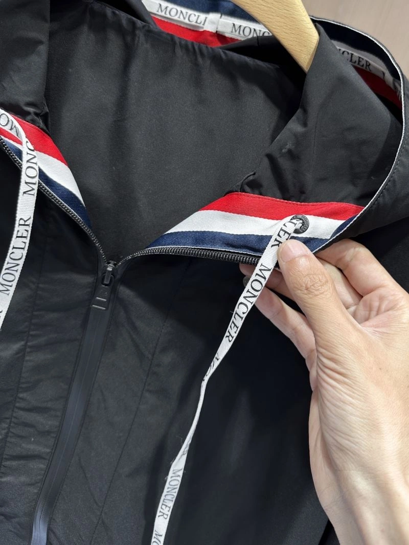 Breathable Moncler Outwear 142019