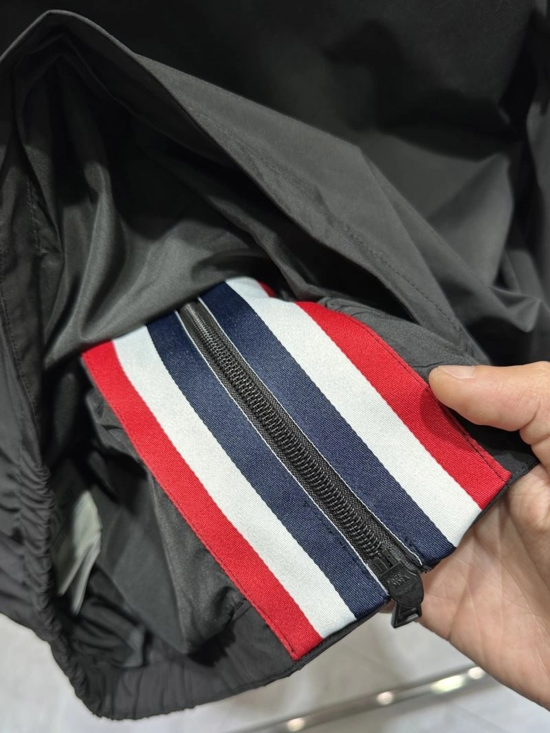 Breathable Moncler Outwear 142019