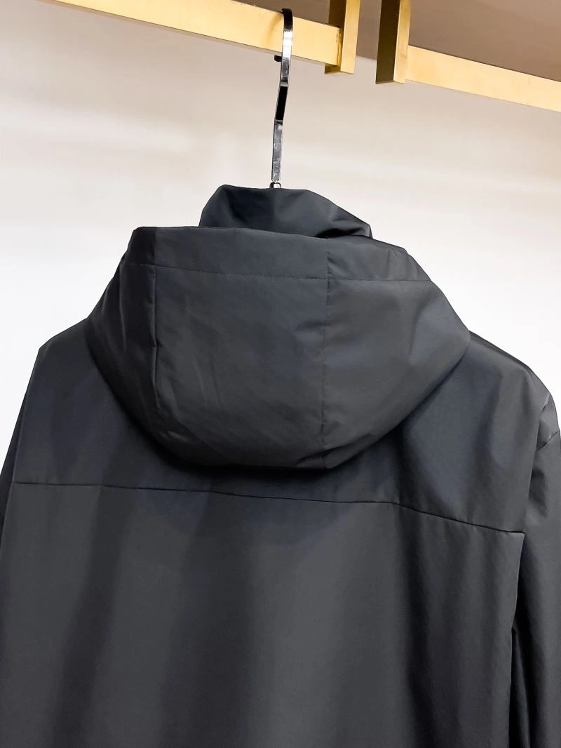 Resilient Moncler Outwear 142018