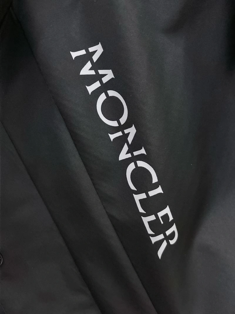 Resilient Moncler Outwear 142018