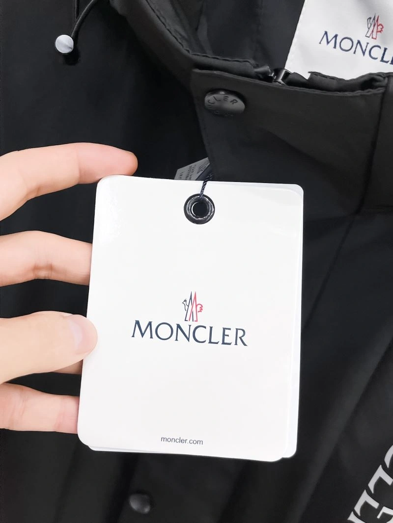 Resilient Moncler Outwear 142018