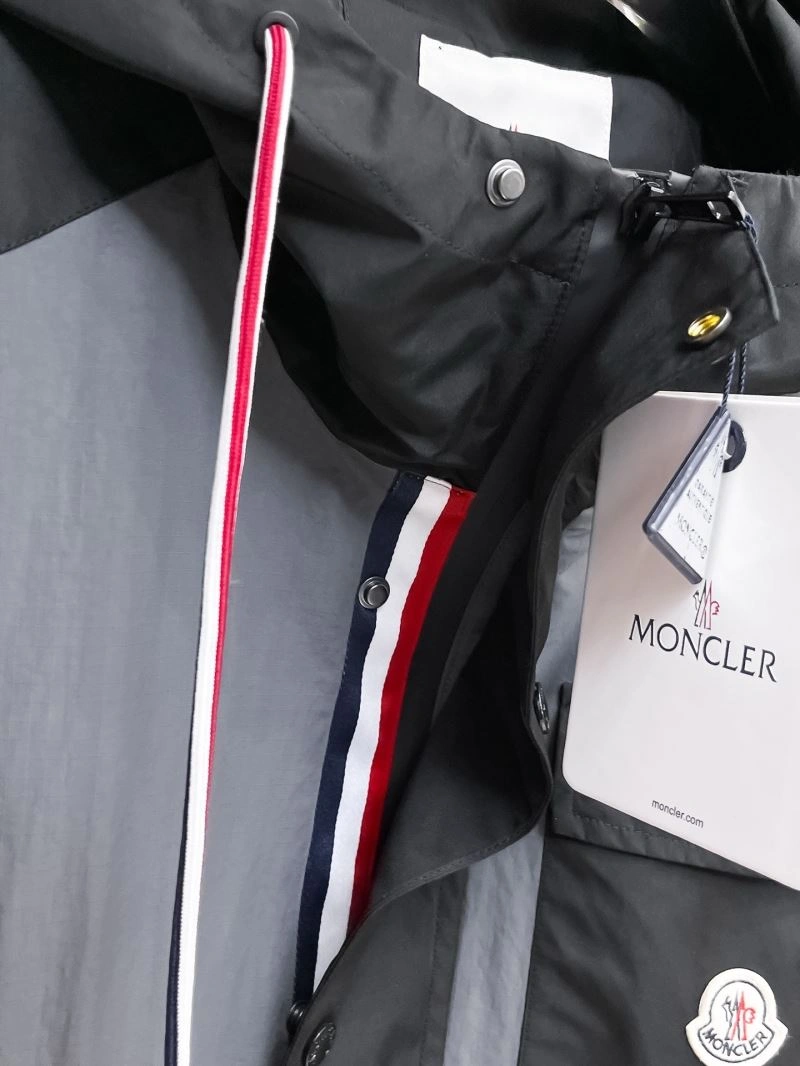 Unique Moncler Outwear 142012