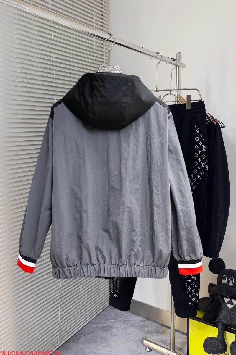 Unique Moncler Outwear 142012