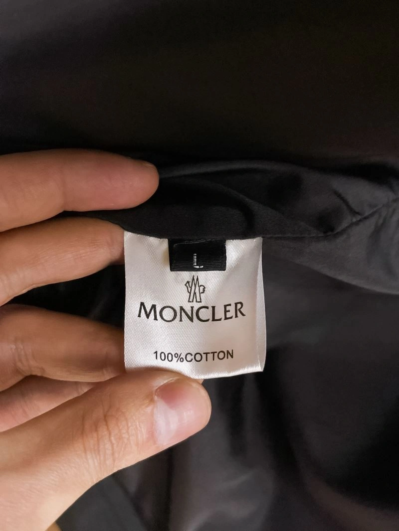 Moncler Outwear Lightweight 142005