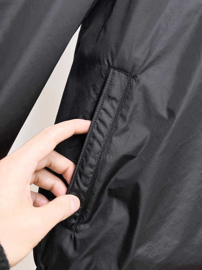 Moncler Outwear Durable 142004