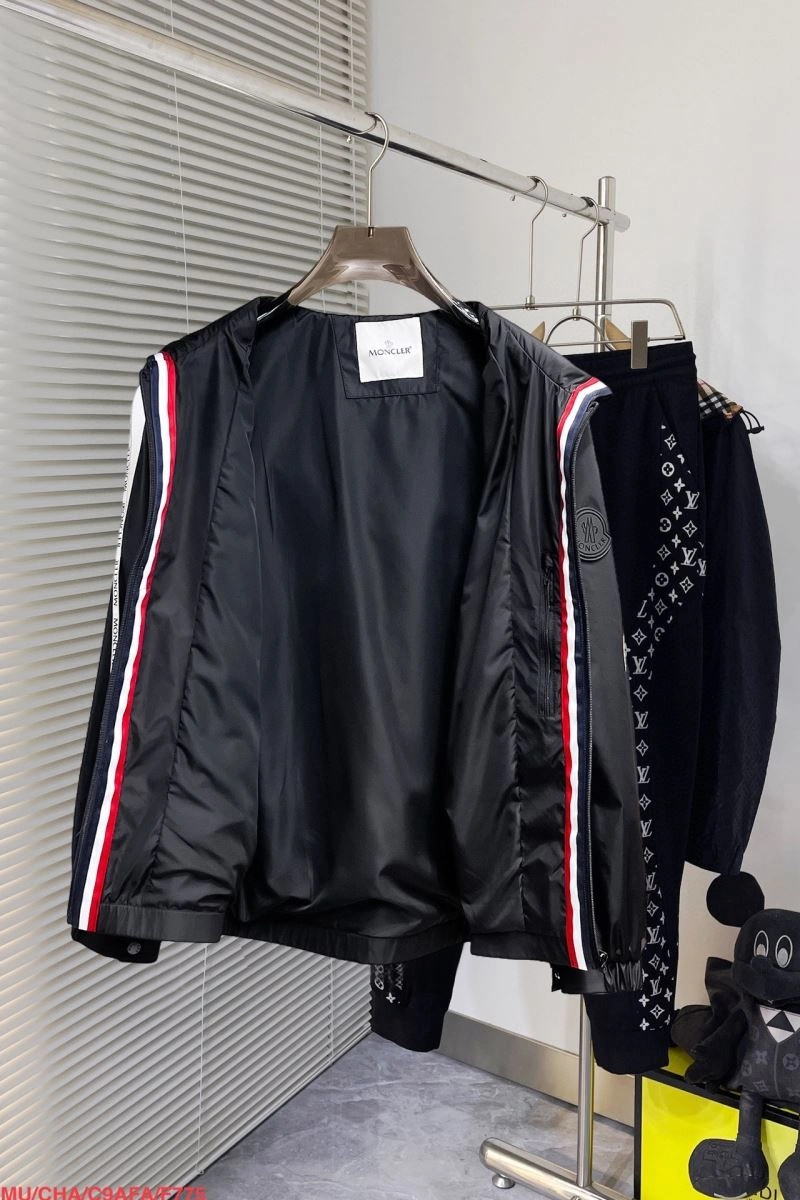 Moncler Outwear Durable 142004