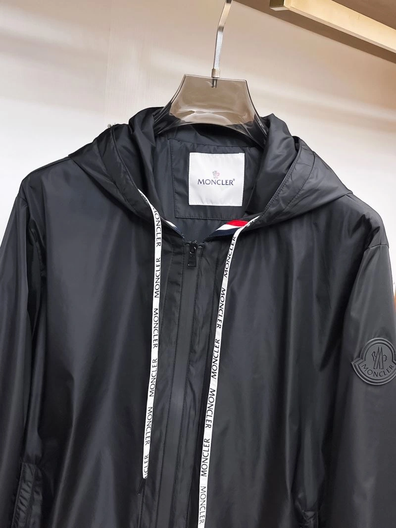 Moncler Outwear Durable 142004