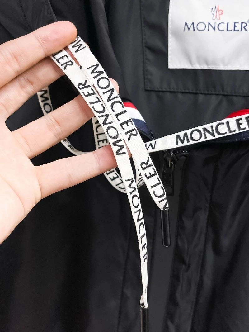 Moncler Outwear Durable 142004