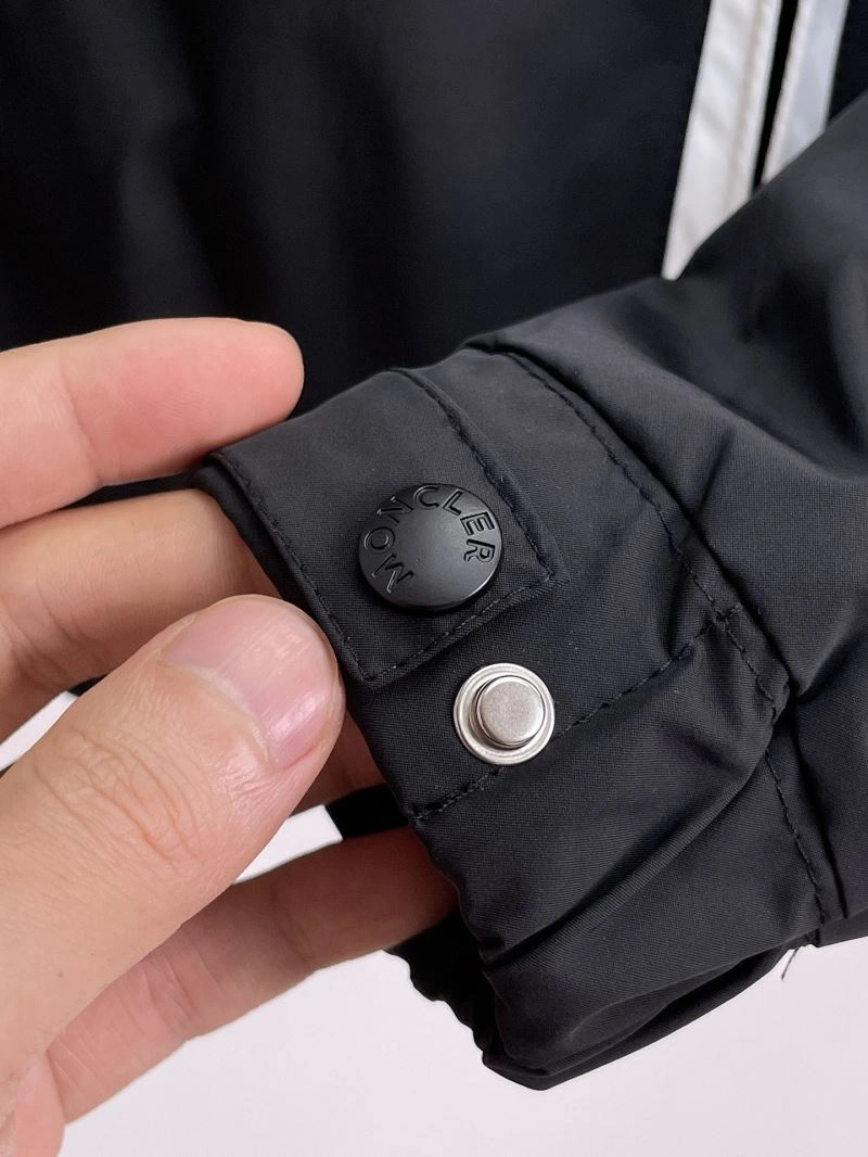 Moncler Outwear Upgraded 142001