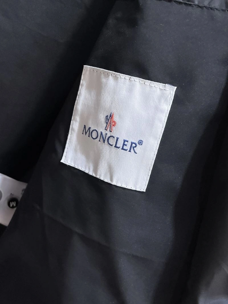 Moncler Outwear TechFriendly 141999