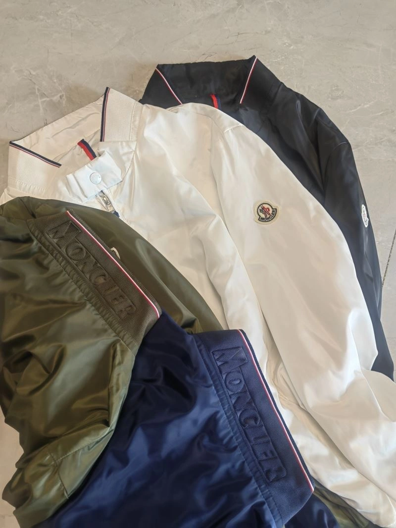 Moncler Outwear Breathable 141993