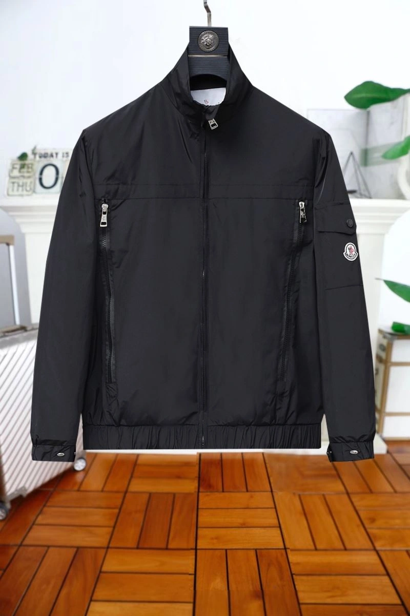 Moncler Outwear TimelessDesign 142007
